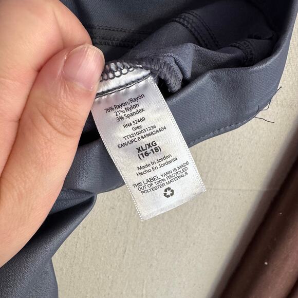 Time and Tru Women's Pants Size XL 16 18 Gray Faux Leather NWOT Leggings - Picture 8 of 11